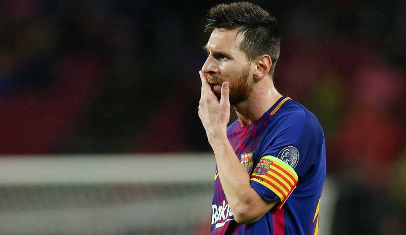 messi baja ante el málaga